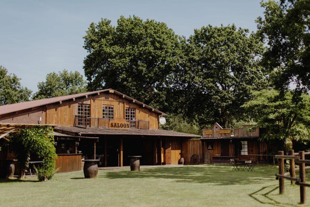 Le Ranch Amadeus Bed & Breakfast Saint-Paul-en-Born Екстериор снимка